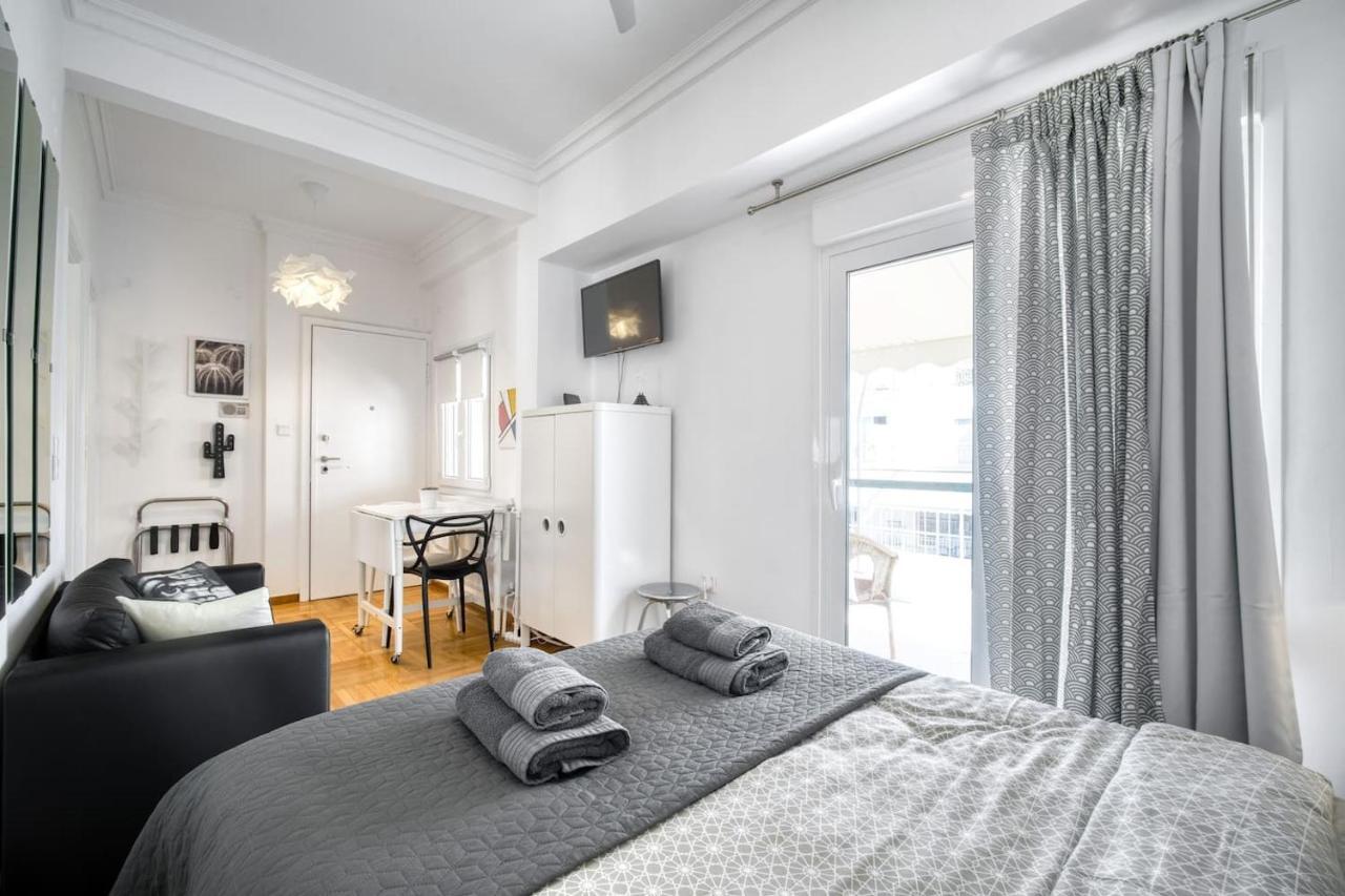 The Cactus Apartment With Large Sunny Balcony 雅典 外观 照片